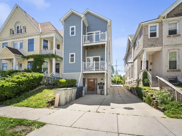 1641 N Franklin PLACE #3, Milwaukee, WI 53202
