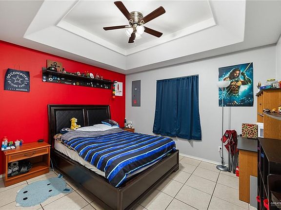 3rd image of 118 Alberto Trevino St
