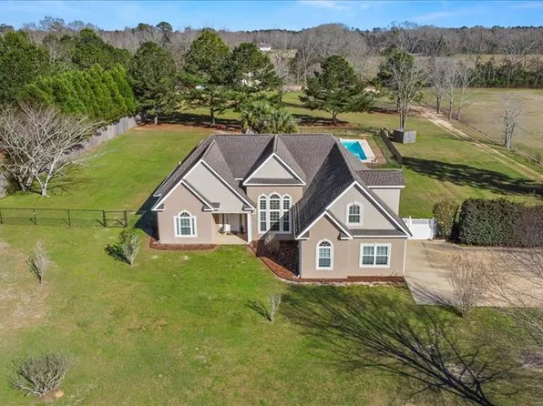 1154 Green Rd, Dothan, AL 36303