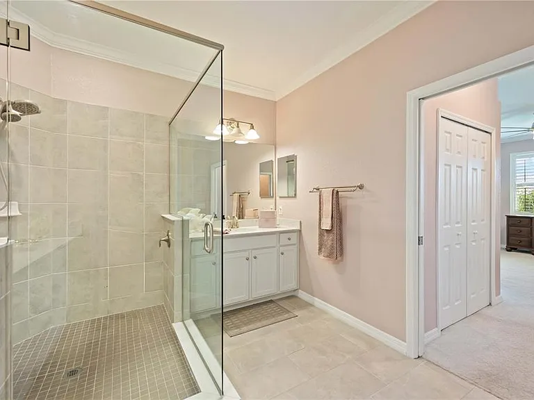 10817 Tarflower Dr #201 — Photo 34