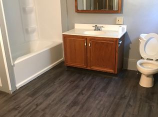 166 Sylvester St #A, Barberton, OH