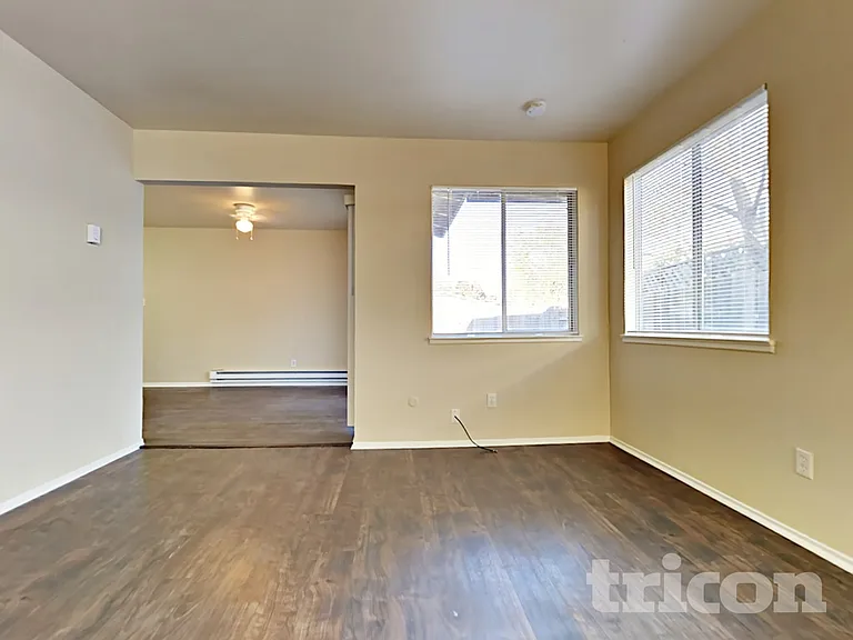 10069 Lincoln Village Dr — Photo 4