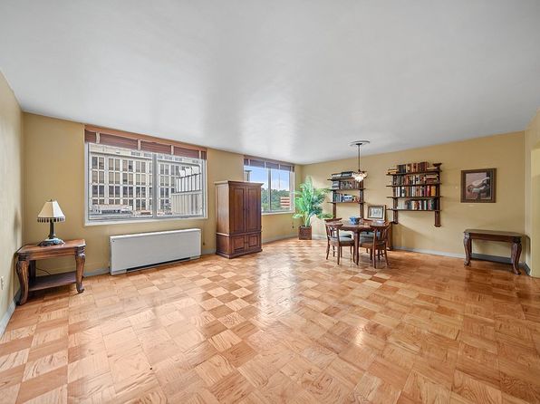 3001 Veazey Ter NW APT 703