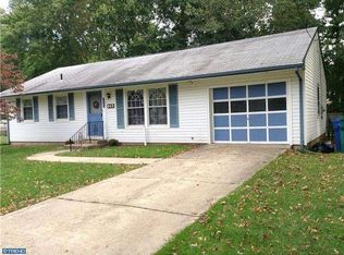 945 Wyoming Ave, Croydon, PA 19021
