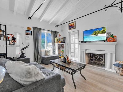 789 NW 76th St, Miami, FL, 33150