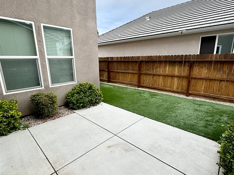 11333 N Blue Sage Ave — Photo 15