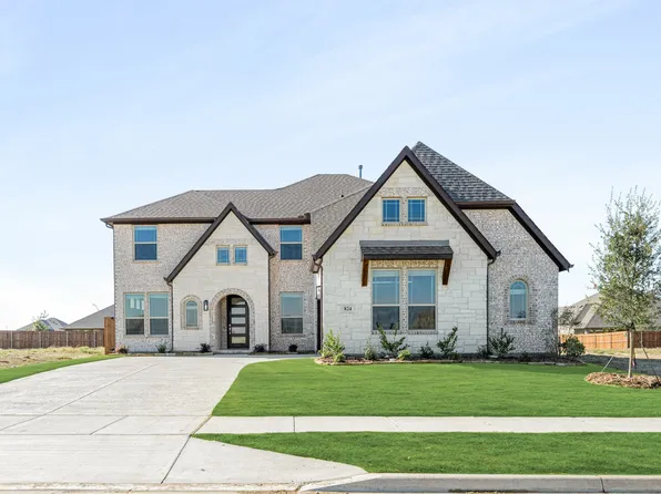 824 Blue Fescue Rd, Fort Worth, TX 76247