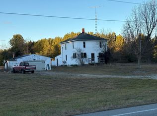 1328 W Sugar Grove Rd, Scottville, MI 49454
