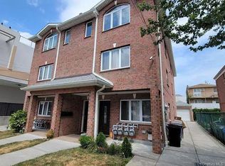 3617 194th St, Flushing, NY 11358