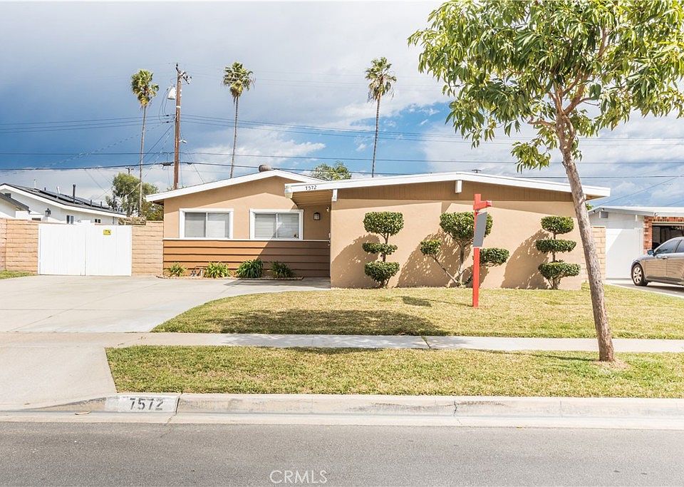 1st image of 7572 El Prado Way