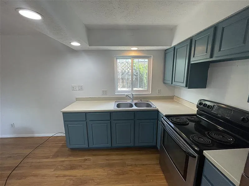 414.5 - Truman St NE - Nob Hill Studio Casita