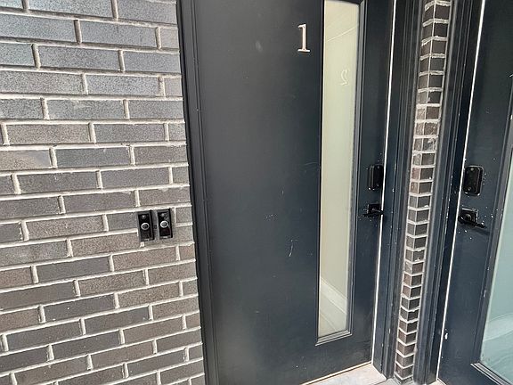 2nd image of 46 Yale Ave Room 1