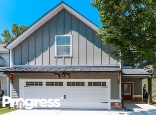 22 E Newnan Rd #A, Newnan, GA 30263