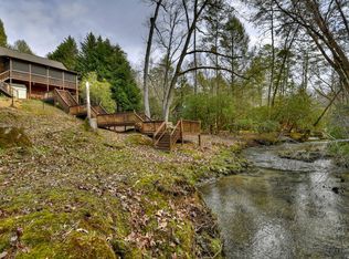 131 Pine Grove Dr, Blue Ridge, GA 30513