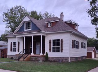 723 Wisconsin St, Neodesha, KS 66757