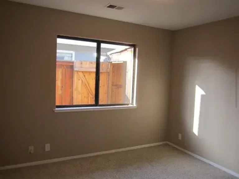 930 Bonnie View Dr — Photo 9