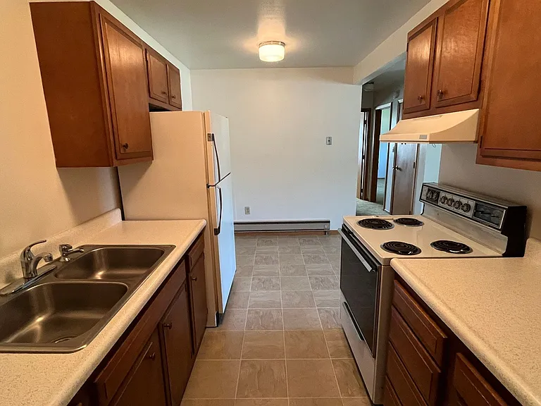 410 4th Ave NE #10 — Photo 1