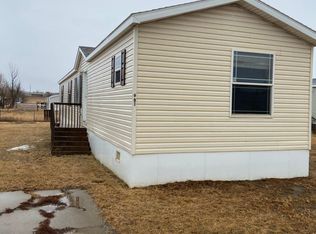 221 C St, Dickinson, ND 58601