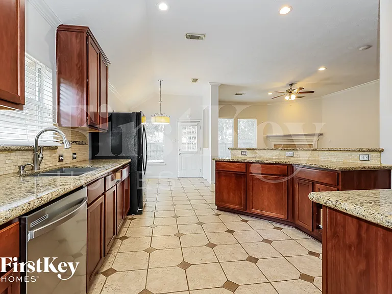 21735 Orange Maple Ct — Photo 8