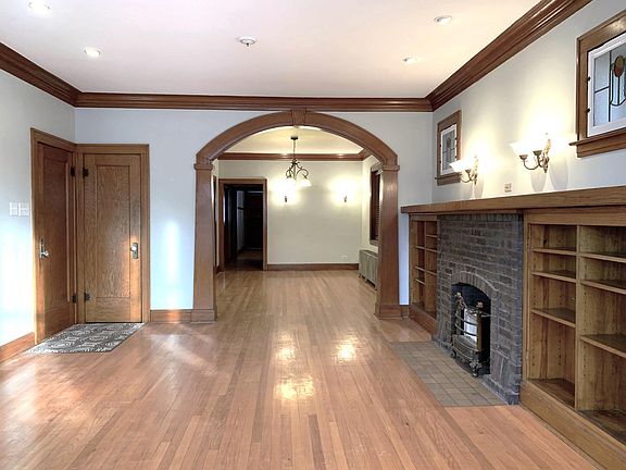 4th image of 1811 Home Ave #1