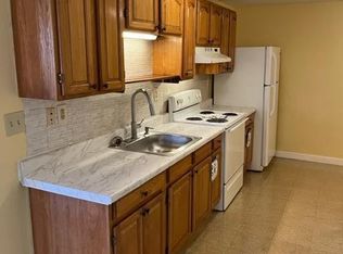 28 Orchard St, Fitchburg, MA 01420