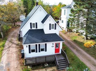 61 Bridge St, Sackville, NB E4L3N8