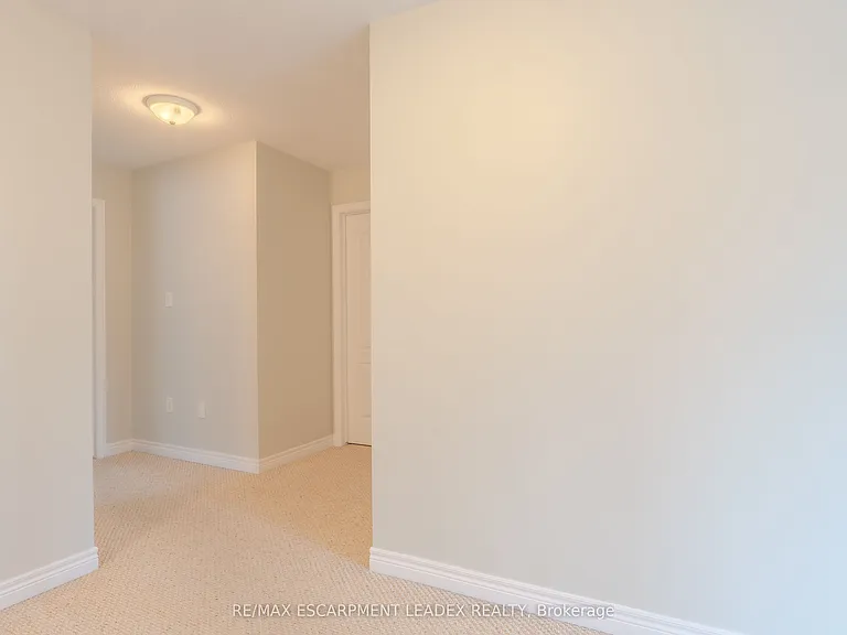 441 Stonehenge Dr #8 — Photo 15