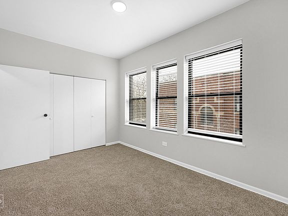 5th image of 5019 S Saint Lawrence Ave #604-1