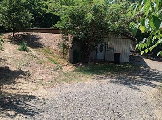 628 Bissell Ave, Arkoma, OK 74901