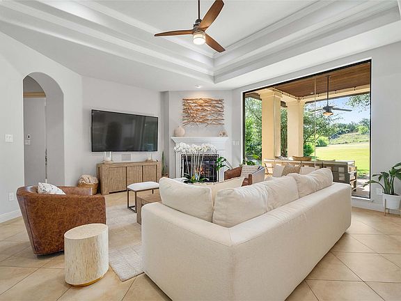 5th image of 107 Bella Strada Cv