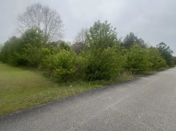 4 Jennifer Ln, Boaz, AL 35957