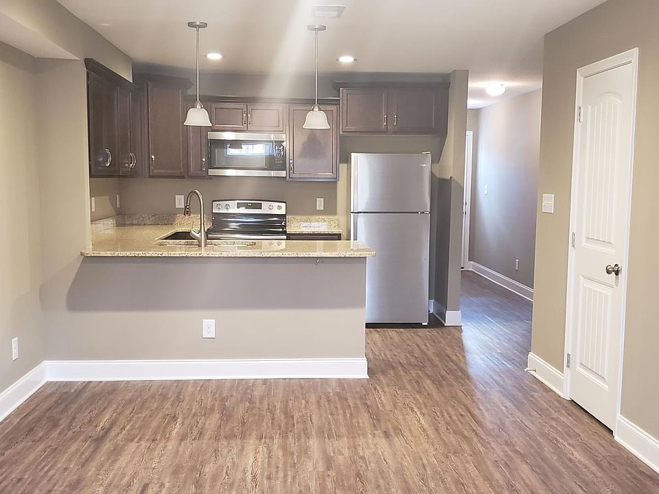 Landrum Place Apartments - Clarksville, TN | Zillow