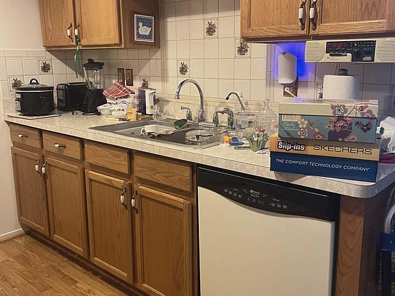 5th image of 9544 Woodside Cir