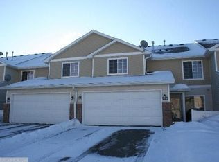 1332 Landsdown Ln, Waconia, MN 55387