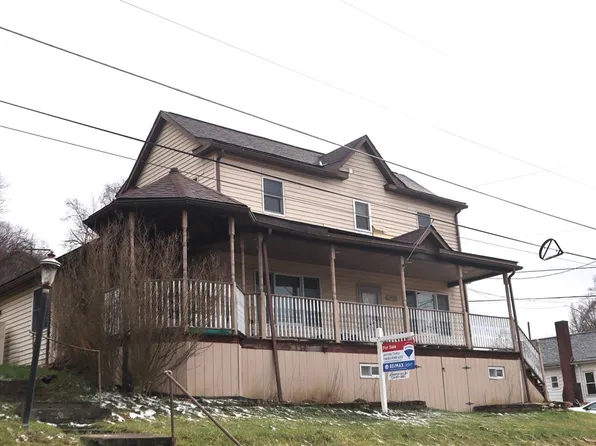 217 E 2nd St, East Brady, PA 16028