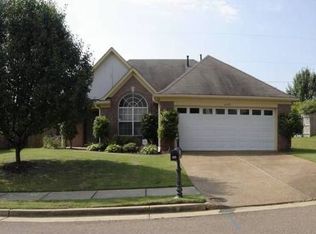 8289 Red Creek Dr, Cordova, TN 38016