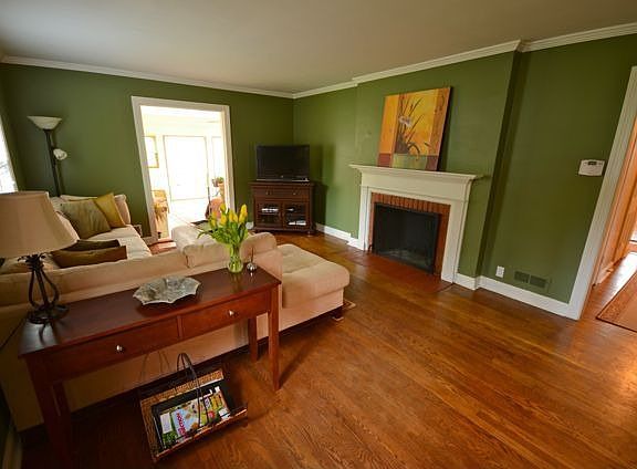 2nd image of 5236 Graceland Ave