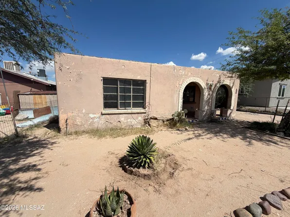 712 W Calle Adelanto, Tucson, AZ 85705