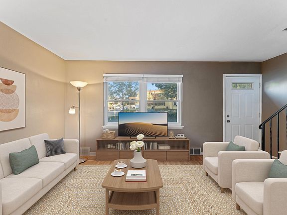 3rd image of 2046 Montreal Ave