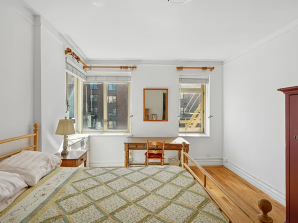 57 Park Terrace West image 9 of 11