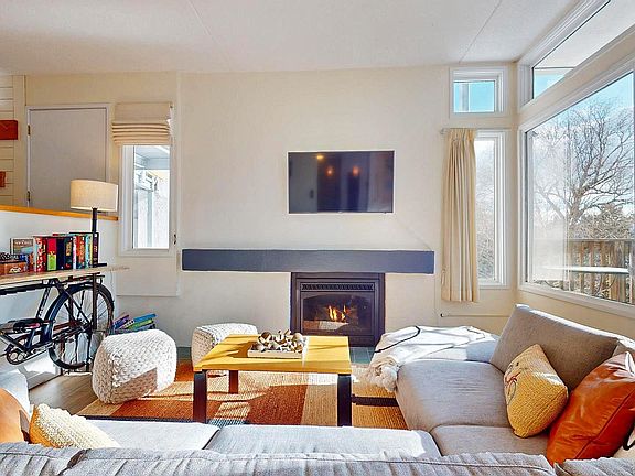 2nd image of 42 Lower Phase Road #23