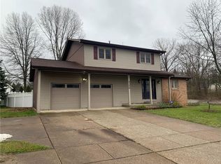 5359 Maplehurst Dr, Erie, PA 16509