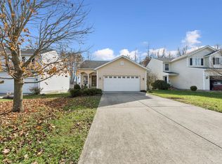 52 Huntington Ave, Amelia, OH 45102