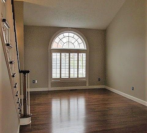 2nd image of 302 Birkdale Dr