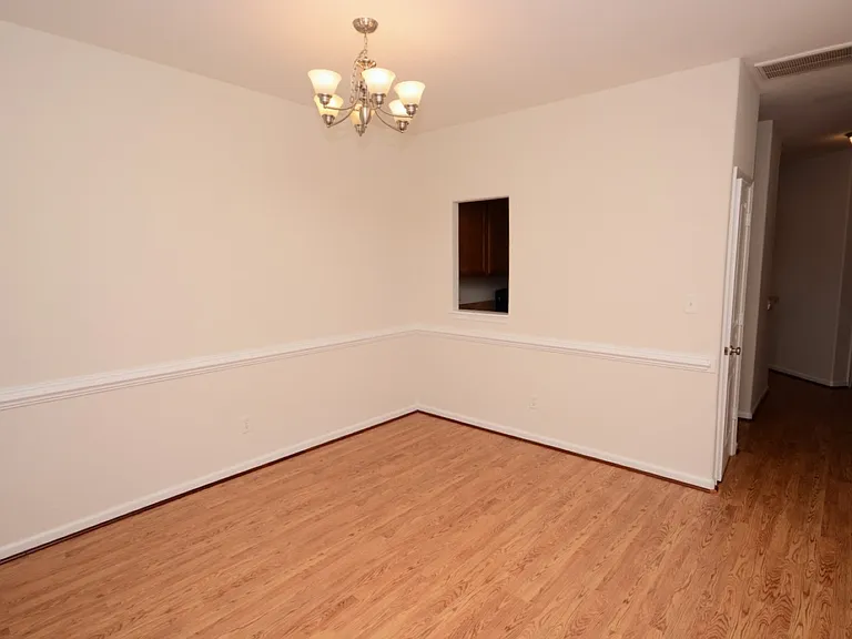 5062 Glen Canyon Dr — Photo 7