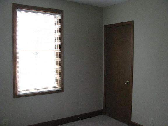 2nd image of 3S551 Haylett Ave