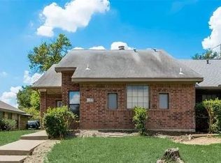 4601 Club Estates Pl, Mesquite, TX 75150