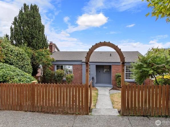 3712 37th Avenue SW, Seattle, WA 98126