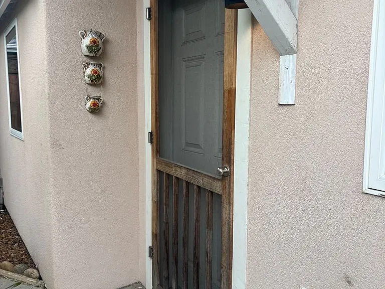 3161 & 3163 Carvel Dr — Photo 11