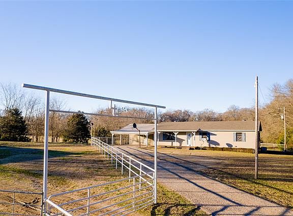 3rd image of 1198 County Road 1080